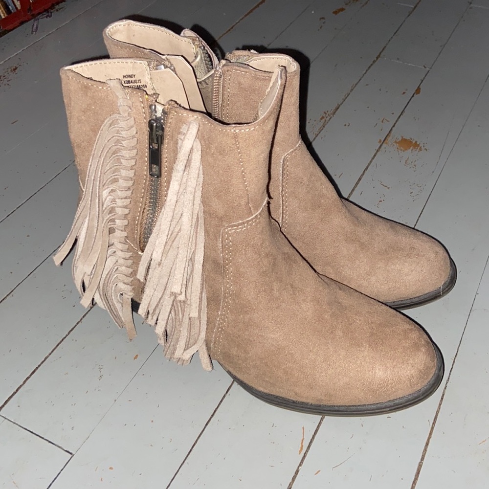UnionBay size 6 ankle boots